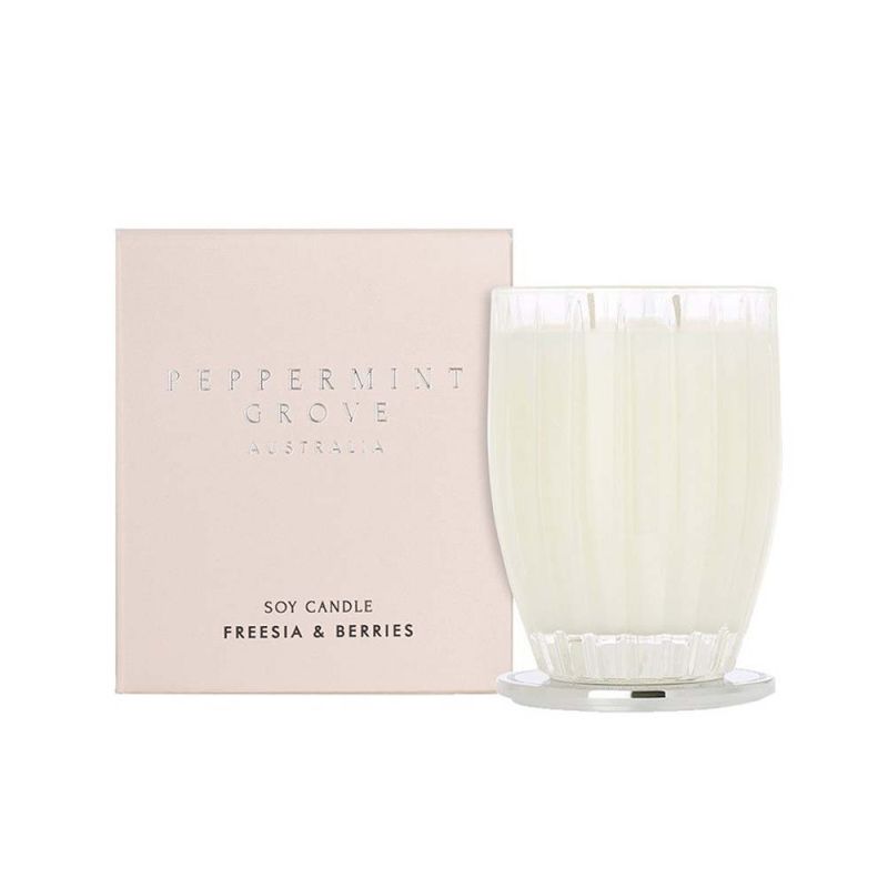 Peppermint Grove-Freesia & Berries Soy Candle 700g